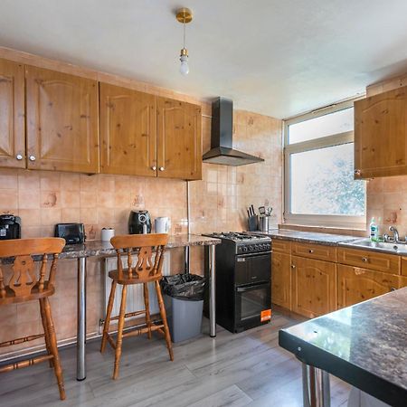 Entire 3 Bedroom Luxury Apartment In London With Private Balcony Dış mekan fotoğraf