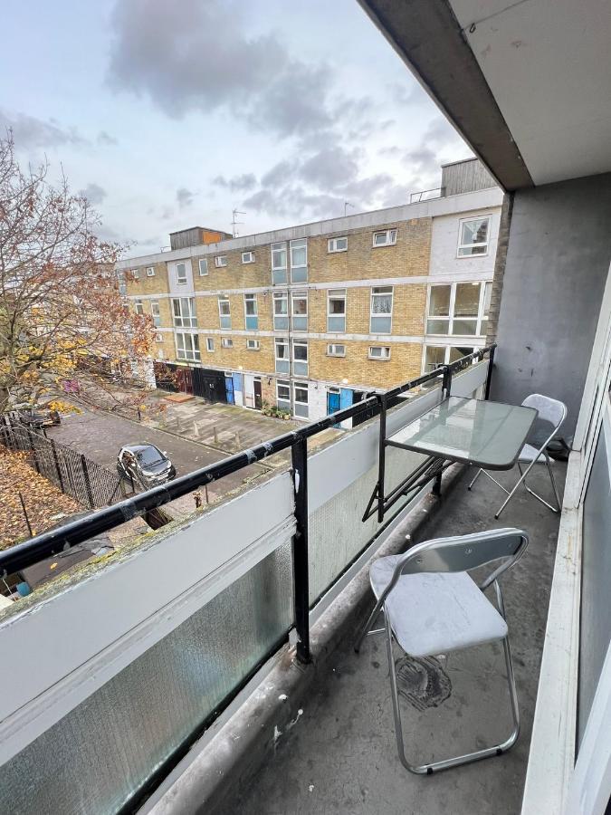 Entire 3 Bedroom Luxury Apartment In London With Private Balcony Dış mekan fotoğraf