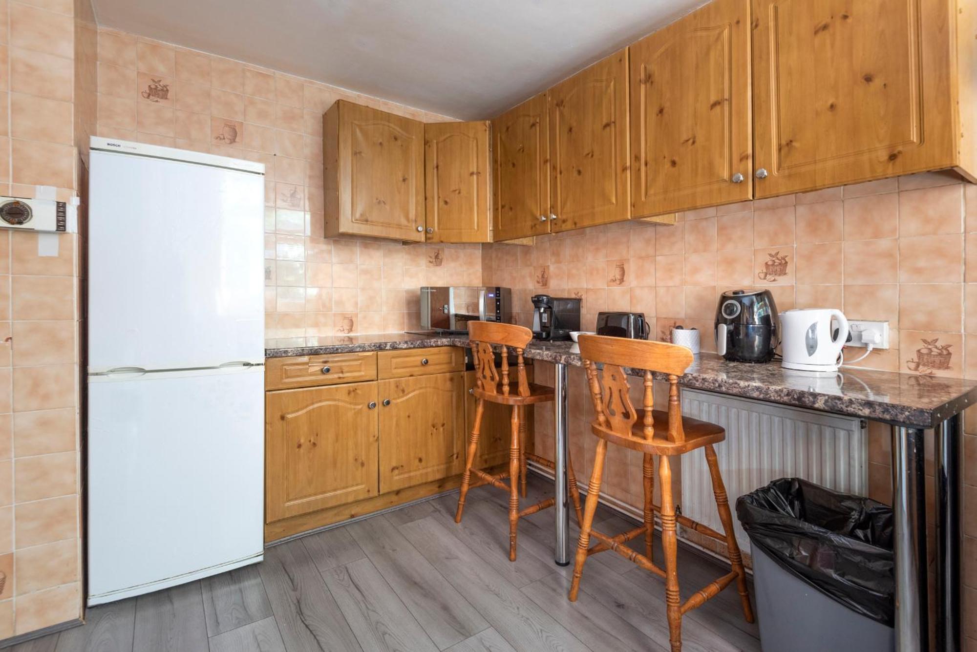 Entire 3 Bedroom Luxury Apartment In London With Private Balcony Dış mekan fotoğraf